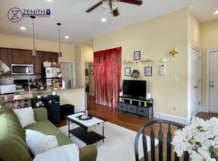 26 Saint Albans Rd #1, Boston, MA 02115