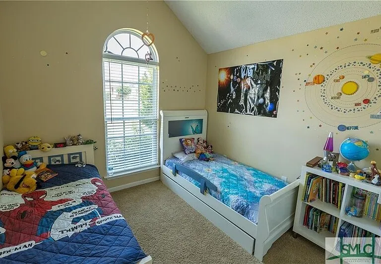 258 Lancaster Way — Photo 11