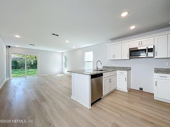 2nd image of 1243 E 13TH Street