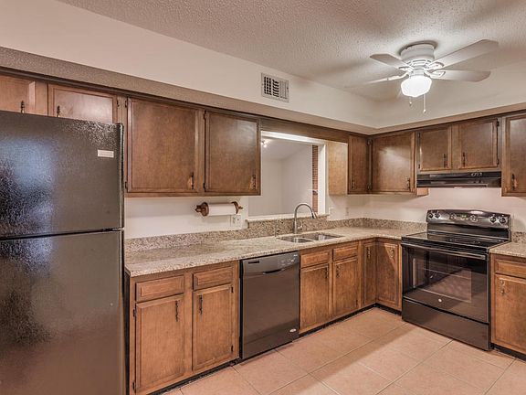 4th image of 11001 Whistlewood Ct