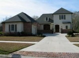18095 Forest Hills Dr, Prairieville, LA 70769