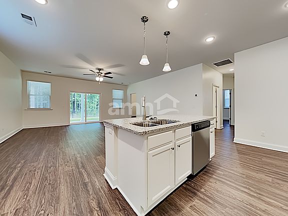 5th image of 406 Ronter Ct