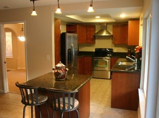 39 Los Cedros Dr, Novato, CA