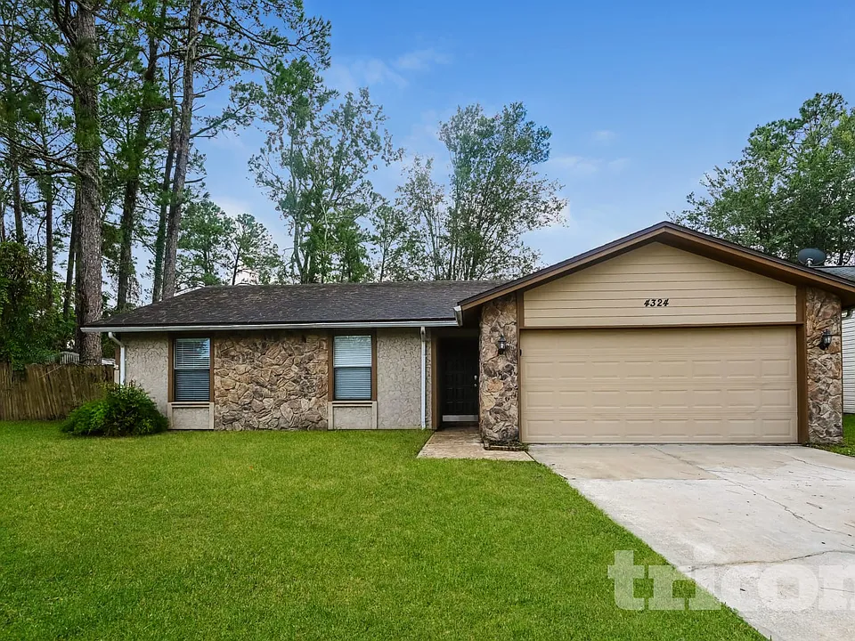 4324 Queensway Dr