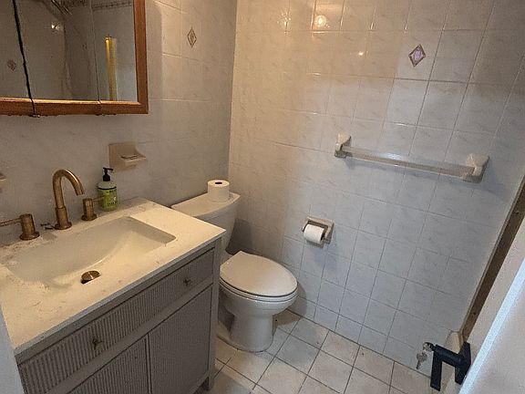 5th image of 208 Dunwoodie St