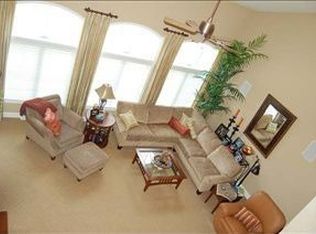 4 Blossom Hill Ct, Rexford, NY 12148
