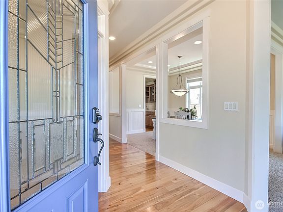 4th image of 1109 24th ST NW