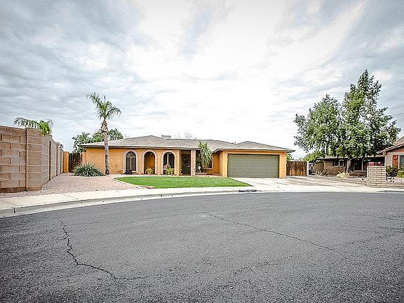 New Roof 2021, New HVAC 2022, Double attic insulation, dual pane windows and nest keep utilities low.