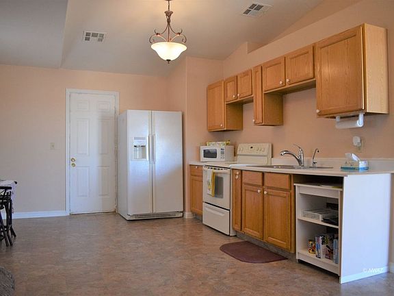 3rd image of 3866 E Kokopelli Dr