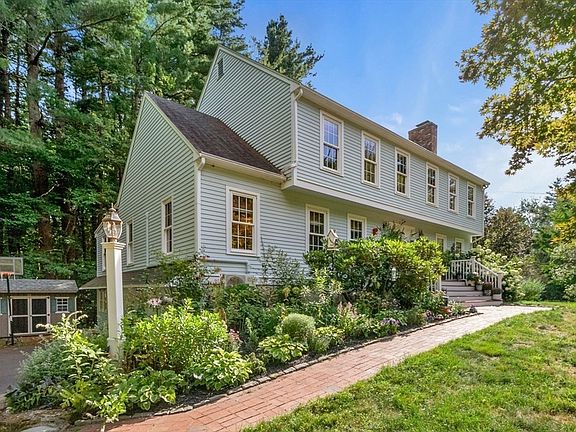 5th image of 44 Gilmore Rd