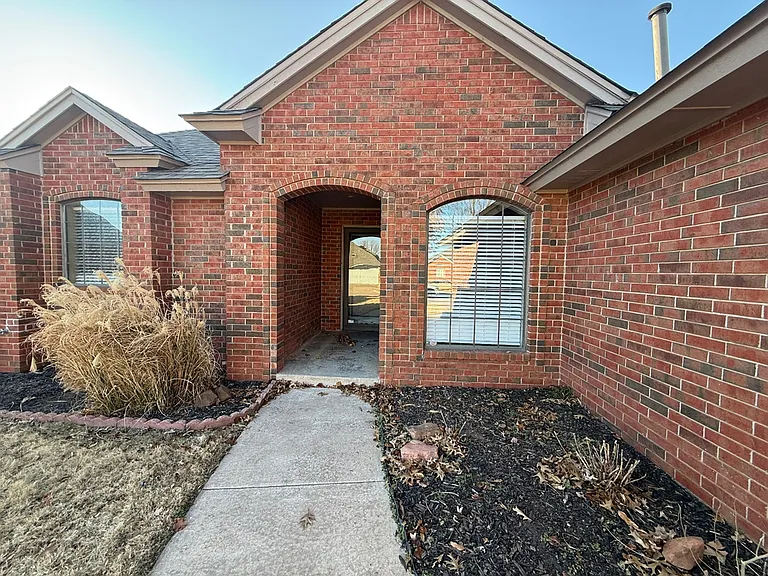 18509 Chestnut Oak Dr — Photo 3