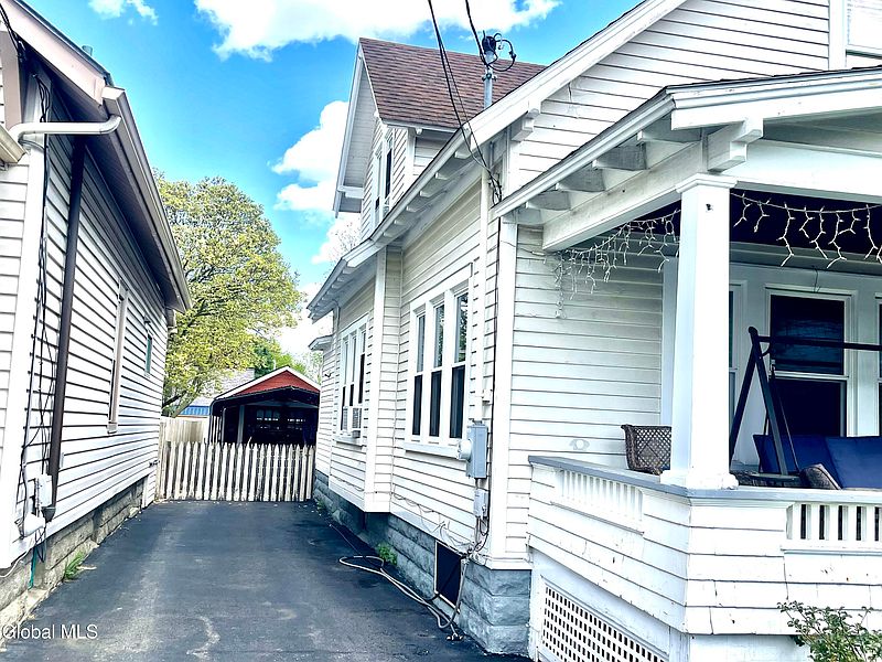 2nd image of 1205 Helderberg Avenue