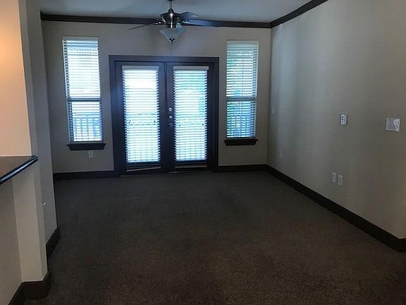 4th image of 2504 Thomas Ave APT 224