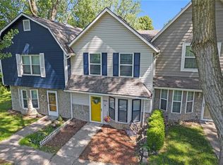 8416 N Park Ct, Kansas City, MO 64155