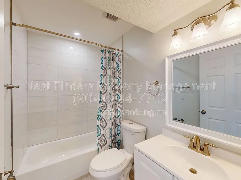 450 Aquatic Dr — Photo 12