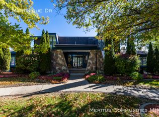 327 Martinique Dr, Howell, MI