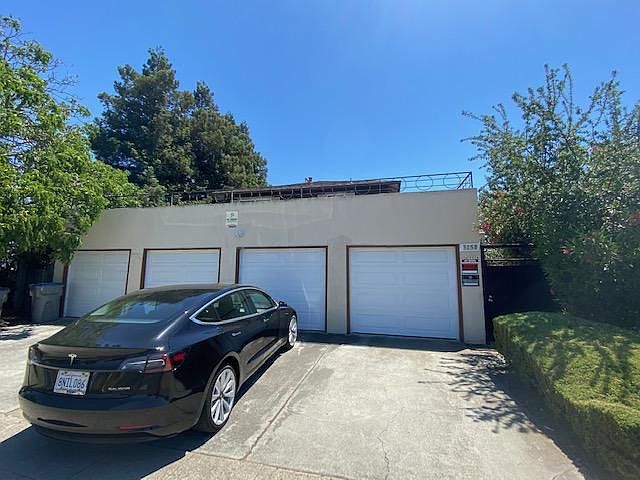 1st image of 3158 Moorpark Ave APT 1