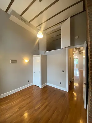 Rented by Aron Fried, LREB | media 7