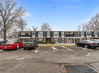 1745 Herault Pl APT B, Saint Louis, MO 63125