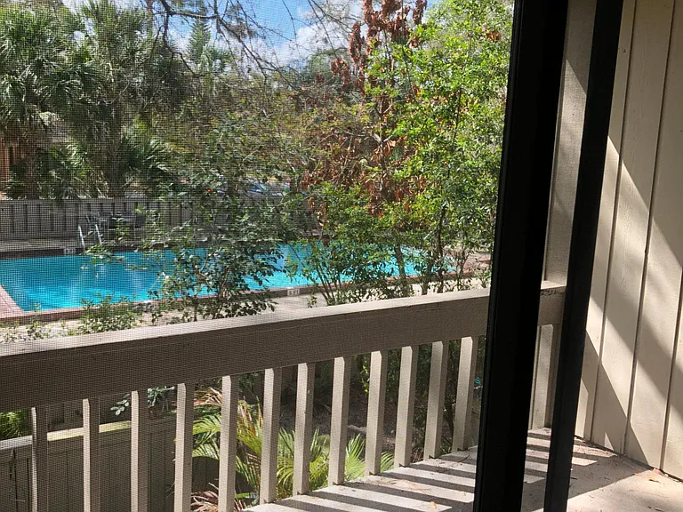 209 Crown Oaks Way — Photo 5