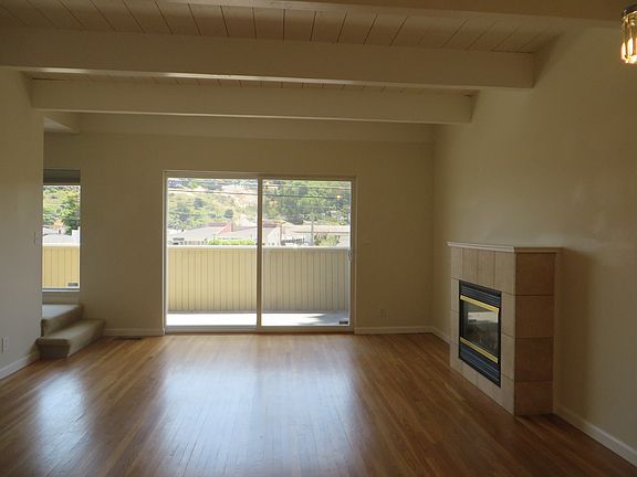 3rd image of 268 Shoreline Hwy APT 3