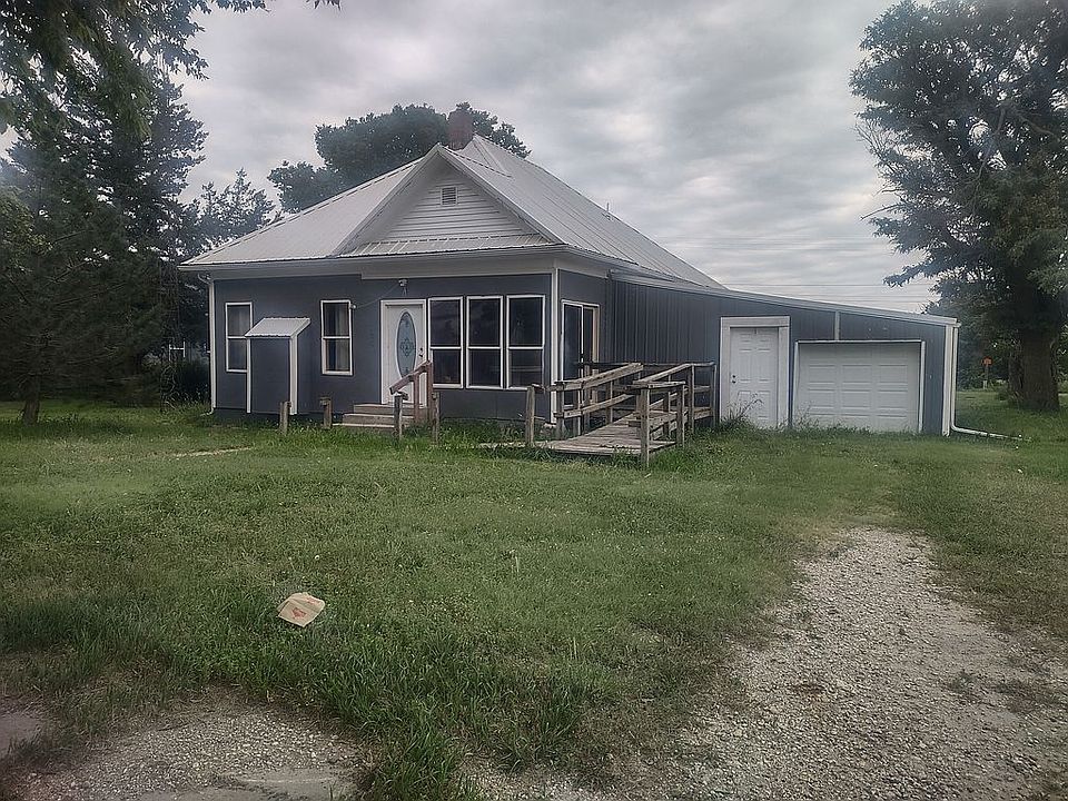 1st image of 308 Main St