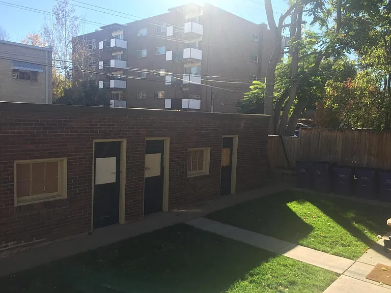 1284 N Columbine St — Photo 13