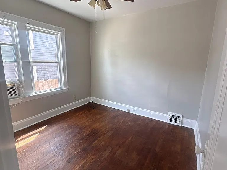2059-61 Lewis Dr — Photo 6