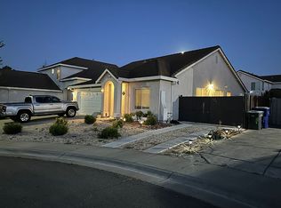 17 Marla Ct, Elk Grove, CA 95758