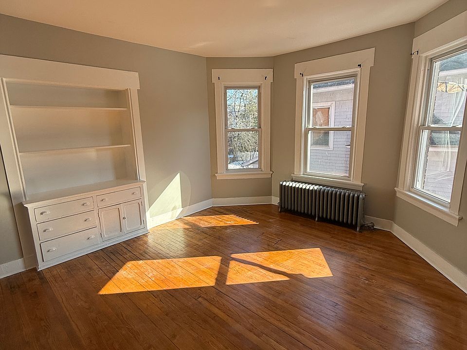 Front Entry Room
