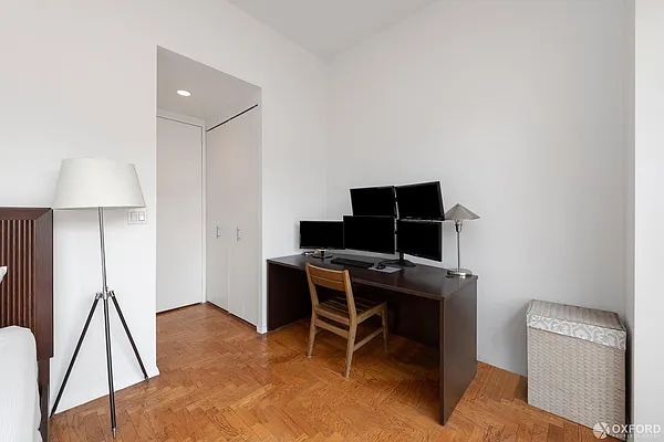 Sold by Oxford Property Group | media 13