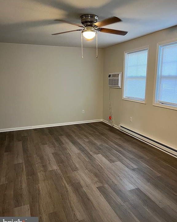 2nd image of 132 Briarwood Cir #2