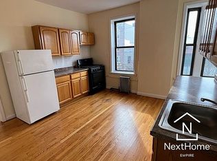 31-21 Ditmars Blvd #9, Astoria, NY 11105