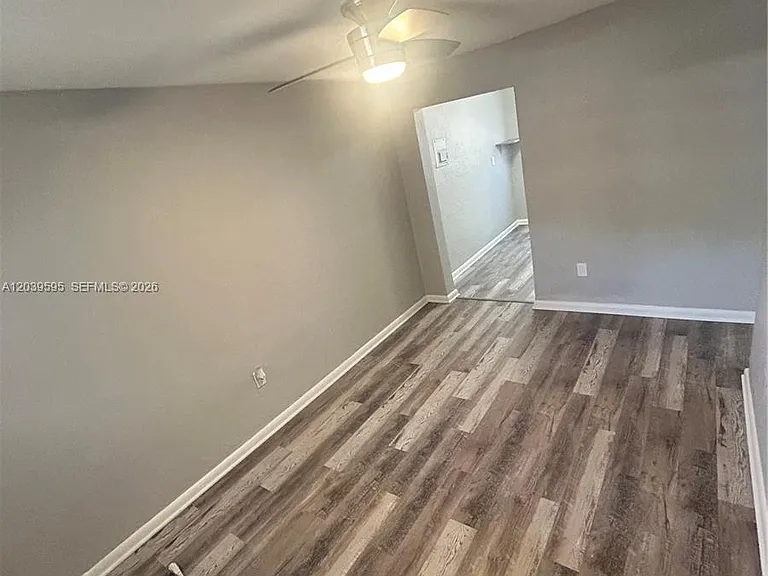 161 NW 15th St #3 — Photo 19