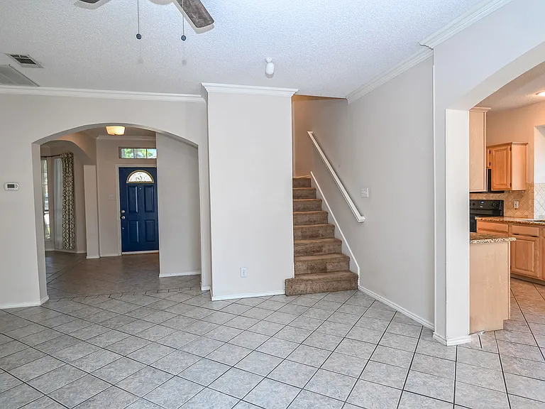 2100 Newport Dr — Photo 13