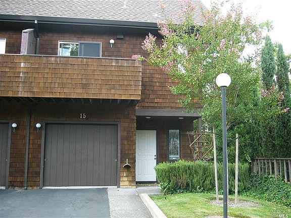 3rd image of 15 Freedom Ln S
