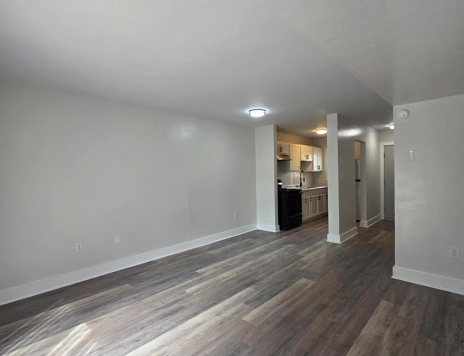 2 bed, 1.0 bath, 1000 sqft, $1,400 — Photo 4