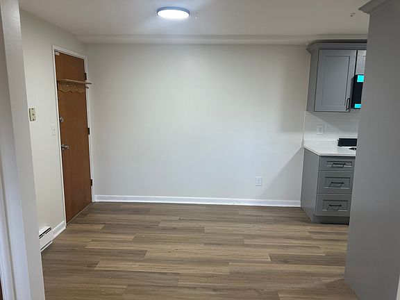4th image of 14 Nelson Dr APT 1H