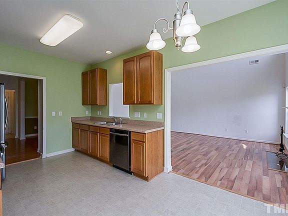 4th image of 1110 Sweet Gale Dr