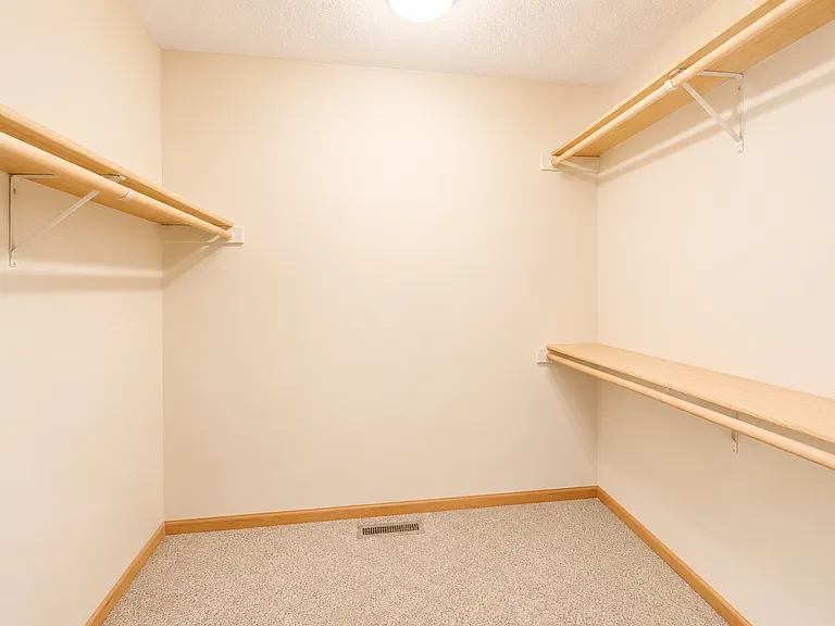 2607 Tuxedo Ln NW — Photo 14