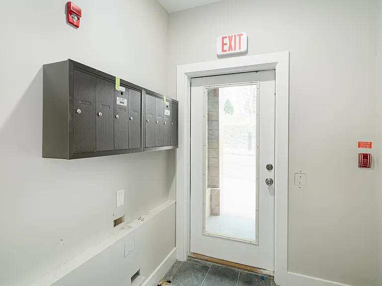 3915 Ridge Ave #201 — Photo 21