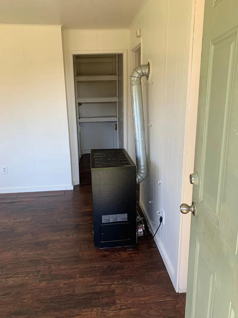 $2000 Move in Credit Stunning 1 Bed, 1 Bath House in South Corvallis! — Photo 4
