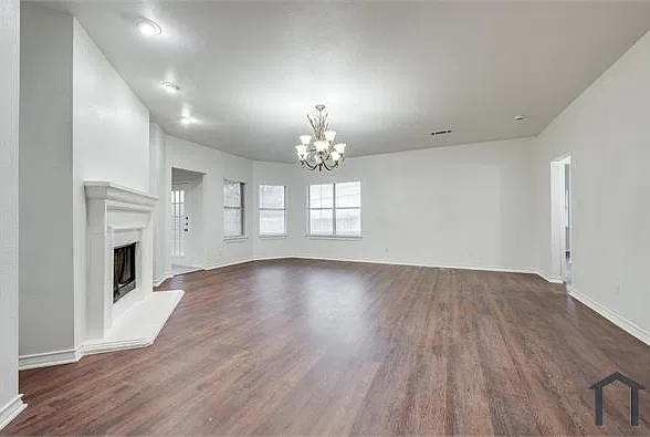 4 bed, 2447 sqft, $3,000 — Photo 4