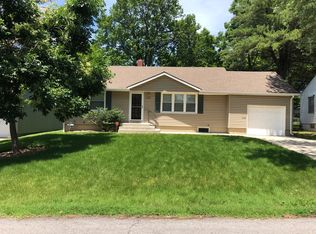 9808 E 34th St, Independence, MO 64052