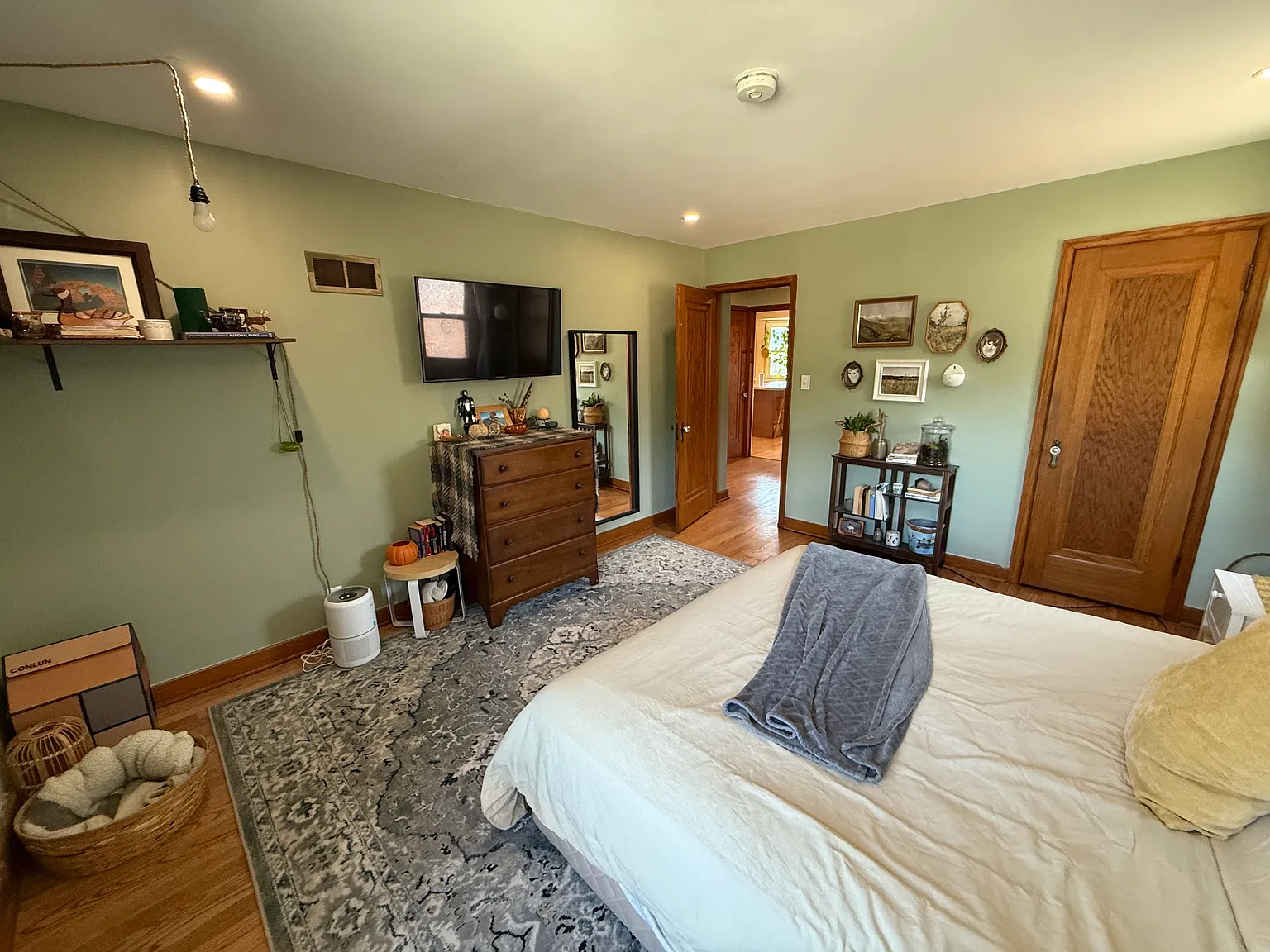2 bed, 1000 sqft, $1,450 — Photo 3