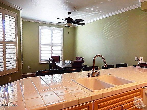 3rd image of 436 E Poli St #306