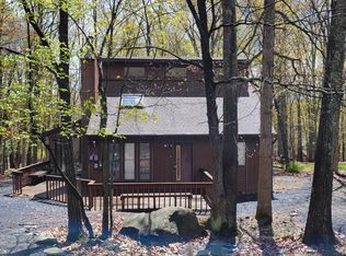 152 Rim Rd, East Stroudsburg, PA 18302