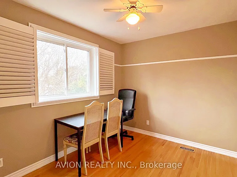 83 Lincoln Green Dr — Photo 16