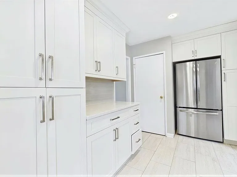 40 S Maywood Rd #40 — Photo 8