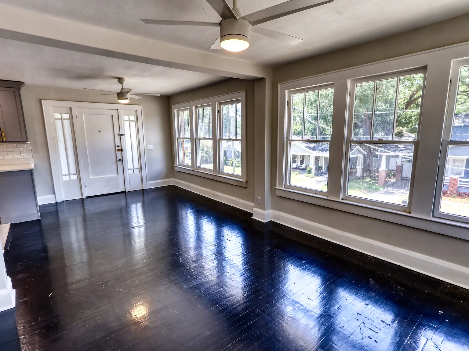2 bed, 950 sqft, $1,745 — Photo 4